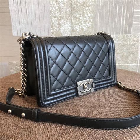 18c boy chanel quilted med flapbag|Chanel black handbags.